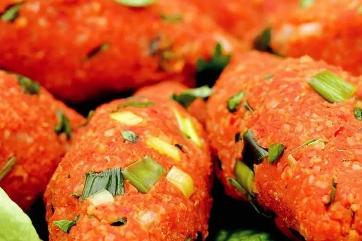 Sebzeli Kırmızı Mercimek Köftesi